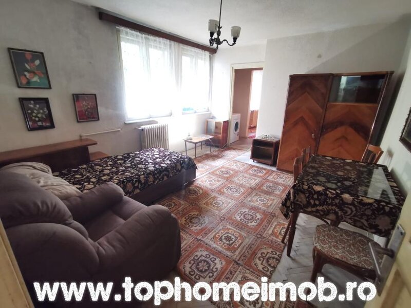 Pta Romana, Magheru, KFC.