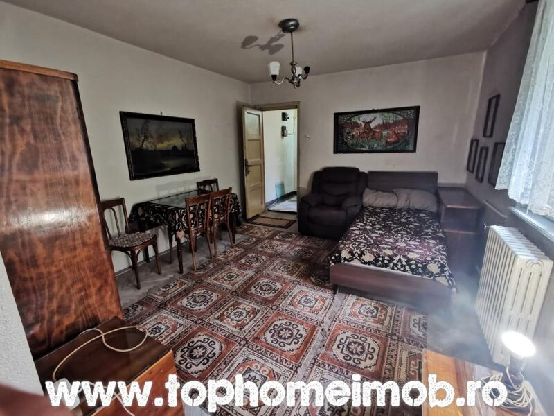 Pta Romana, Magheru, KFC.